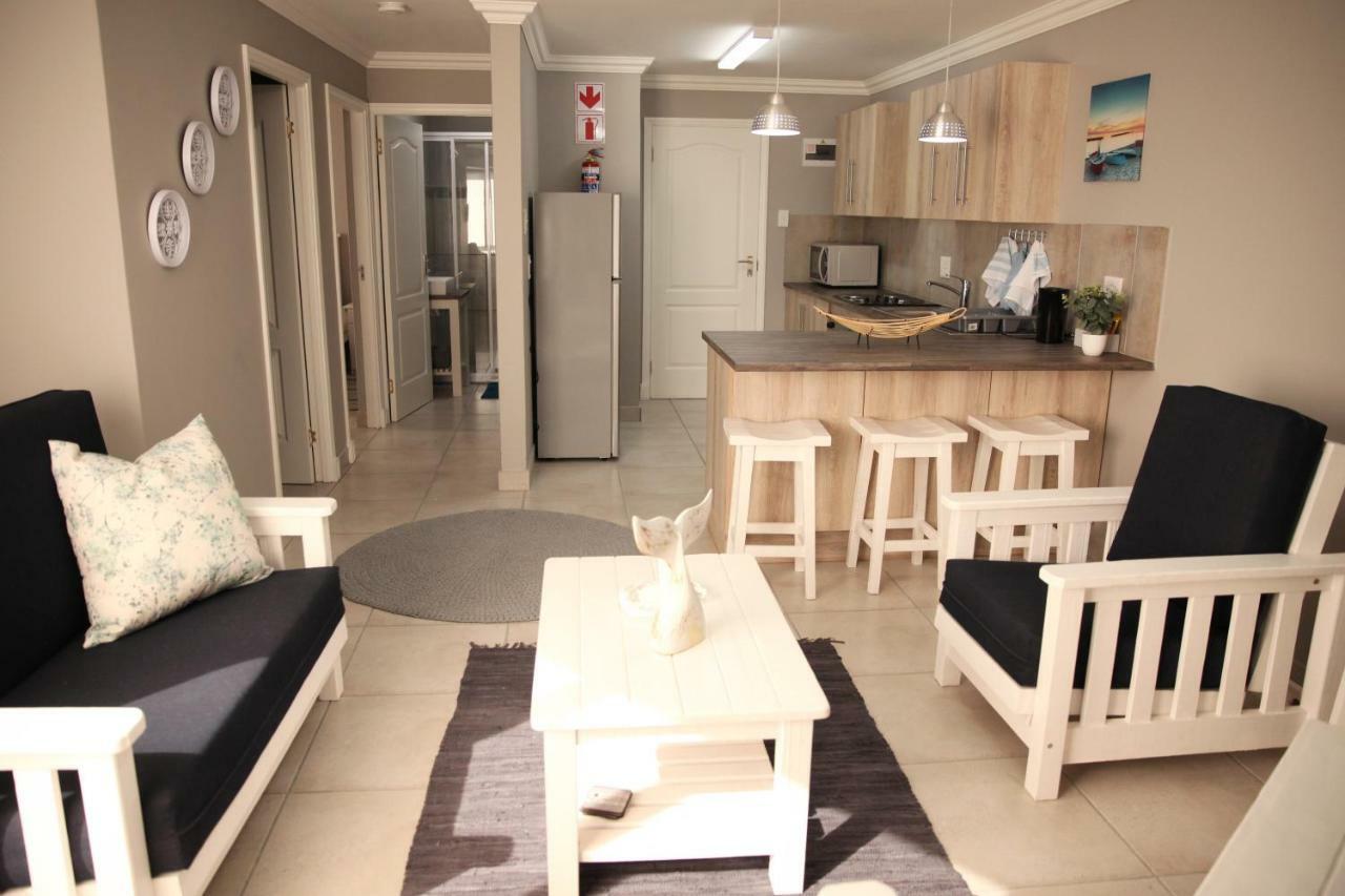 Mari-Amor Self-Catering Apartments Mossel Bay Ngoại thất bức ảnh